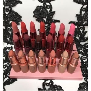 20 pcs Beauty Creations Matte Lipsticks